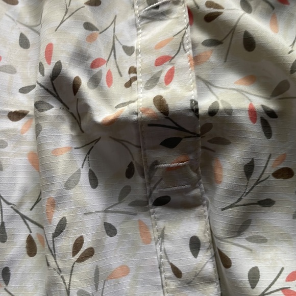 Royal Robbins NWT snap down UV protection 50+ size M Quick dry - Picture 6 of 9